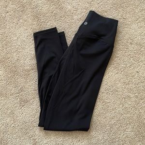 black lululemon align 25” leggings